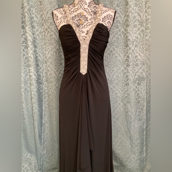 DAVID’S BRIDAL | Women’s Black With White Beaded Spaghetti Strap Formal Dress - Picture 4 of 8